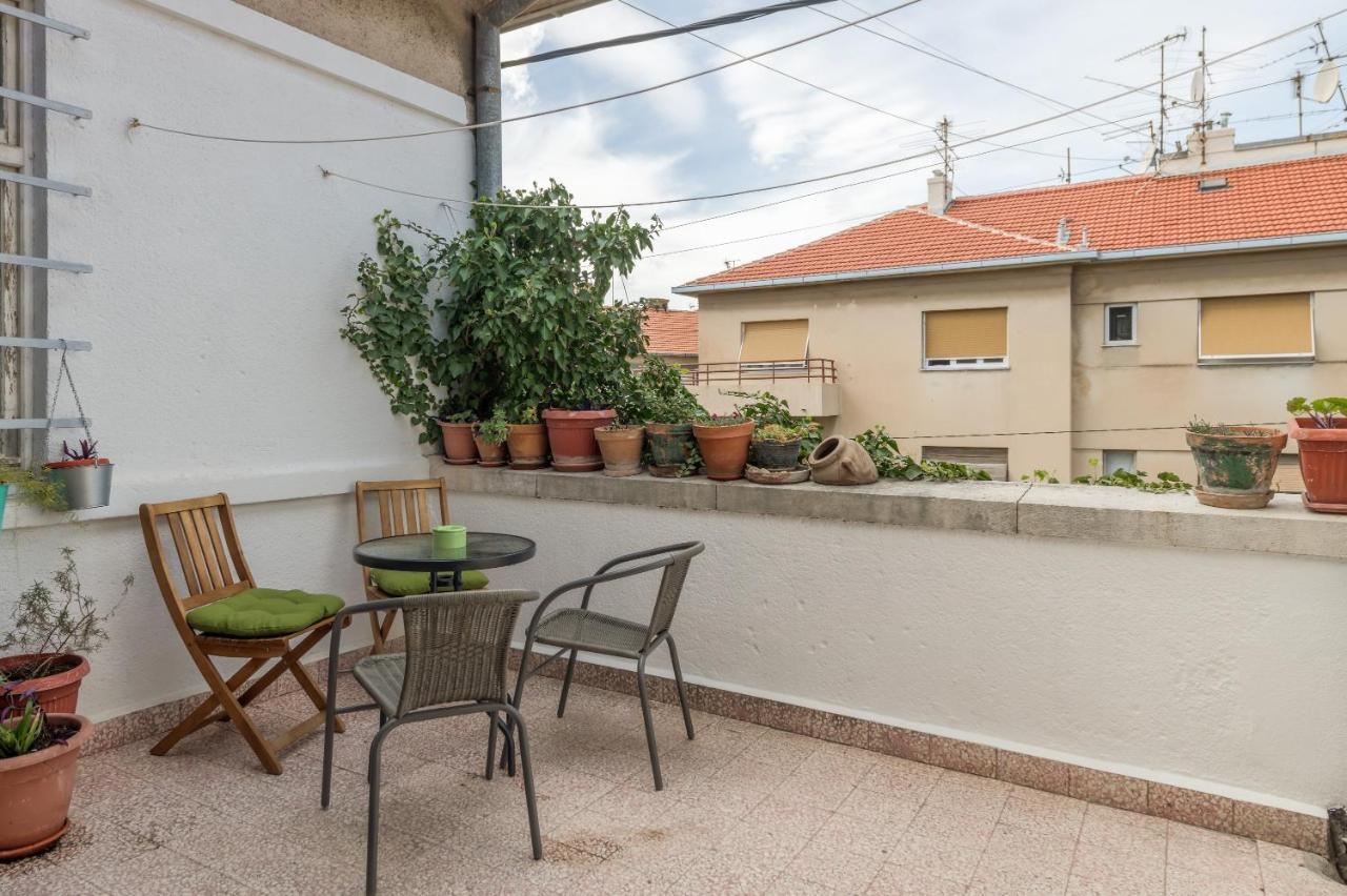 Apartment Dinka With Terrace สปลิท ภายนอก รูปภาพ