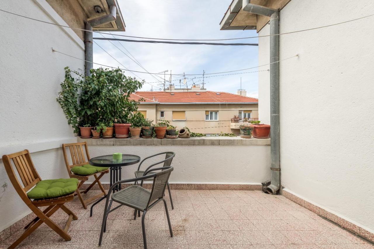 Apartment Dinka With Terrace สปลิท ภายนอก รูปภาพ
