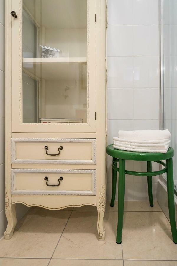 Apartment Dinka With Terrace สปลิท ภายนอก รูปภาพ